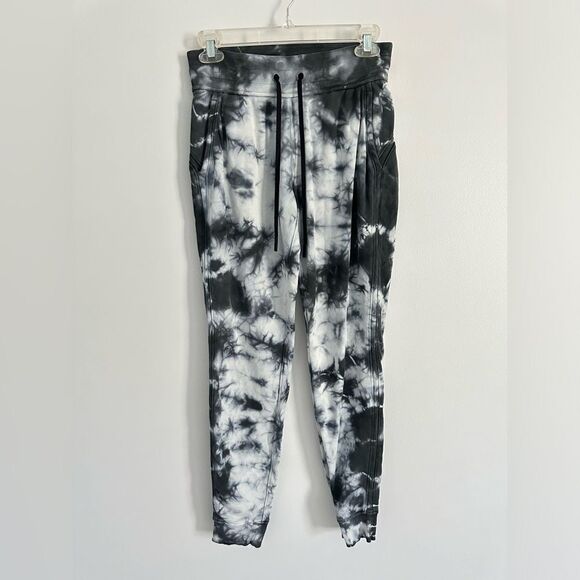 Lululemon Warm Down Jogger *Earth Dye
Earth Dye Stone - Picture 4 of 9